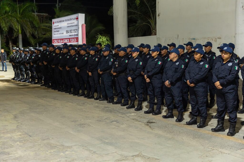 Diego Castañón preside Cambio de Mando en la Secretaría de Seguridad y Protección Ciudadana de Tulum 7 27552ad7 32ee 4e45 9705 e7e14d2671c5 1