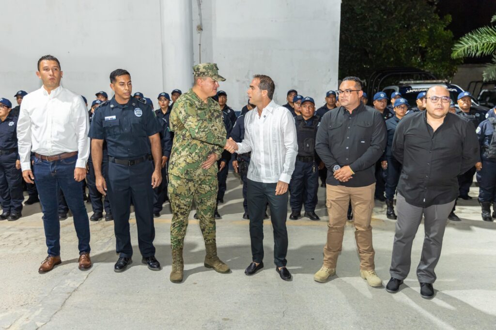 Diego Castañón preside Cambio de Mando en la Secretaría de Seguridad y Protección Ciudadana de Tulum 6 30ffa180 56ab 4440 93a6 291dac1e0803 1