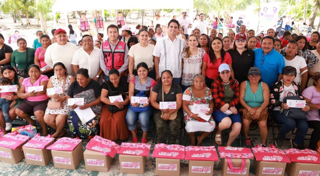 El Programa ‘Isleña de Corazón’ llega al poblado de Francisco May 1 f7bf018a 6d51 4ac1 950d 1ec39cd7b08e 1