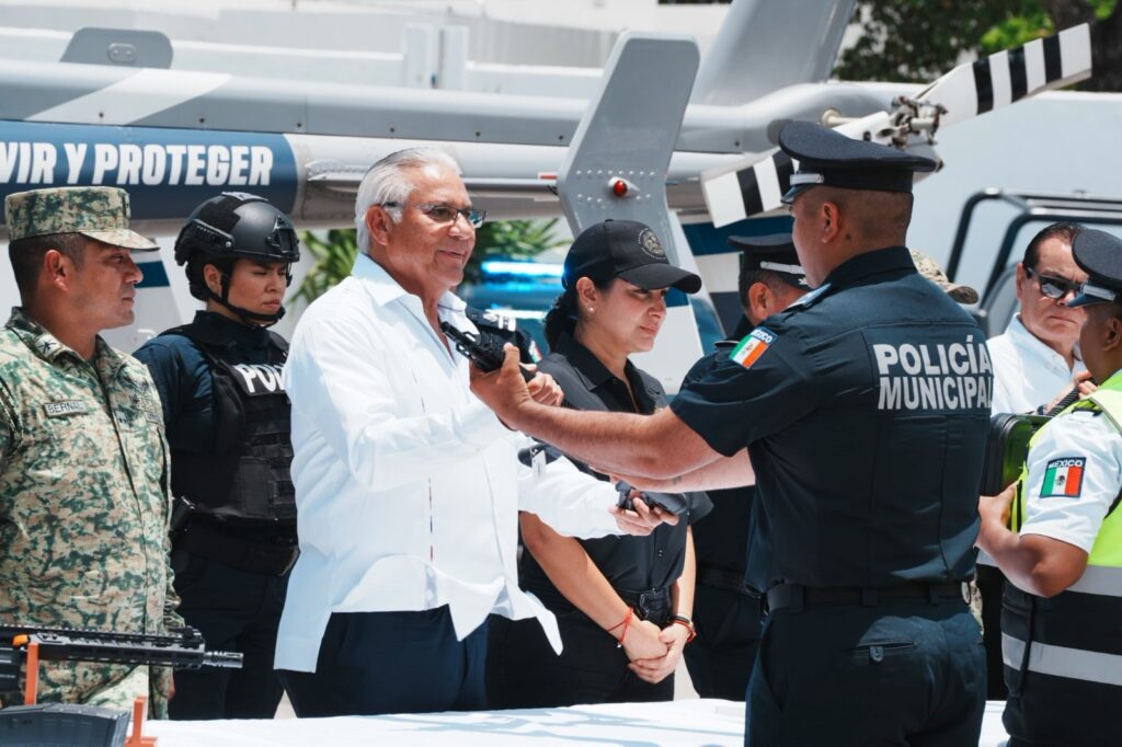 Trabaja Raciel López Salazar de la mano con la Presidenta de Playa del Carmen para la recuperación de la paz social en el municipio 1 1b976cfb eb18 4bd7 a3cb 1cac1ef417cc 1