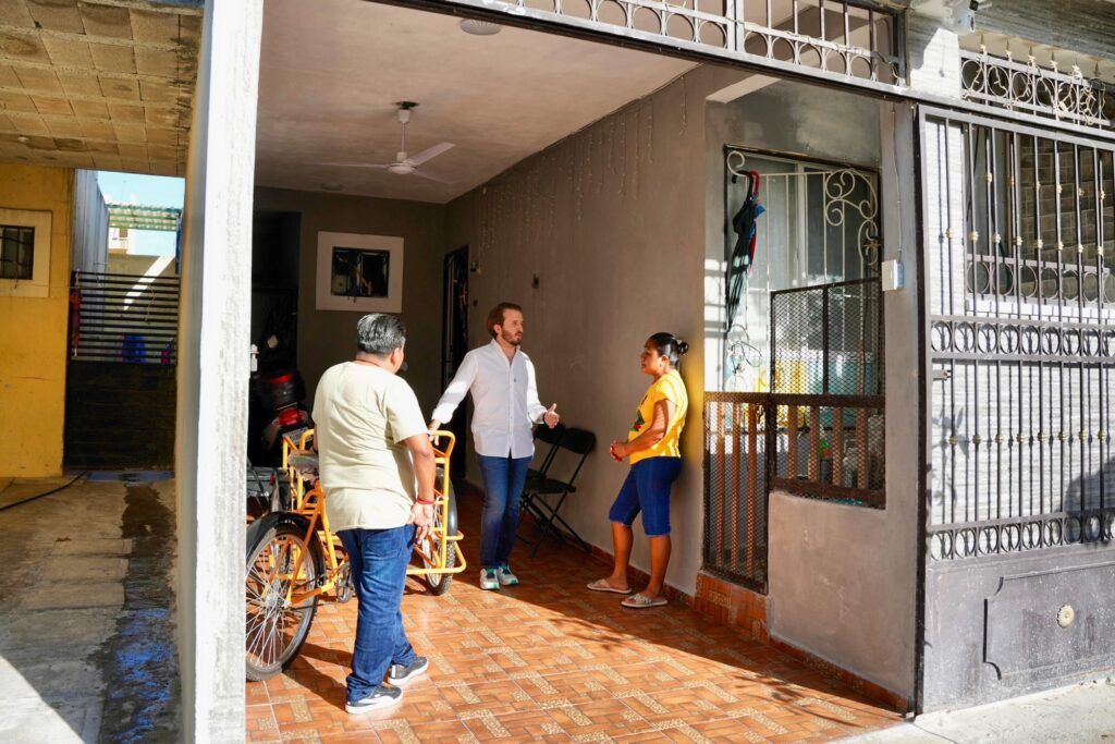 Fernando Muñoz continúa respaldando a mujeres trabajadoras en Playa del Carmen 2 376f0a32 c230 4030 8d7f 4099817f8337 1
