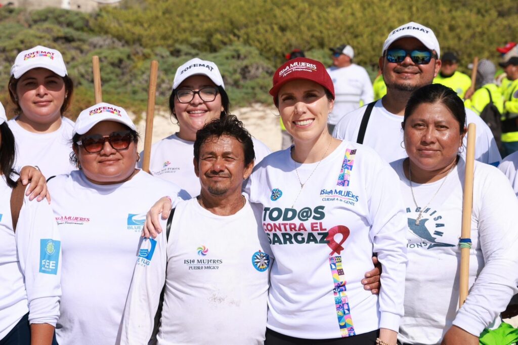 Gobierno de Isla Mujeres realiza jornada especial del Limpiatón en playa del Mar Caribe 2 eb455866 c5d5 47d6 bff8 f1e01e284335 1