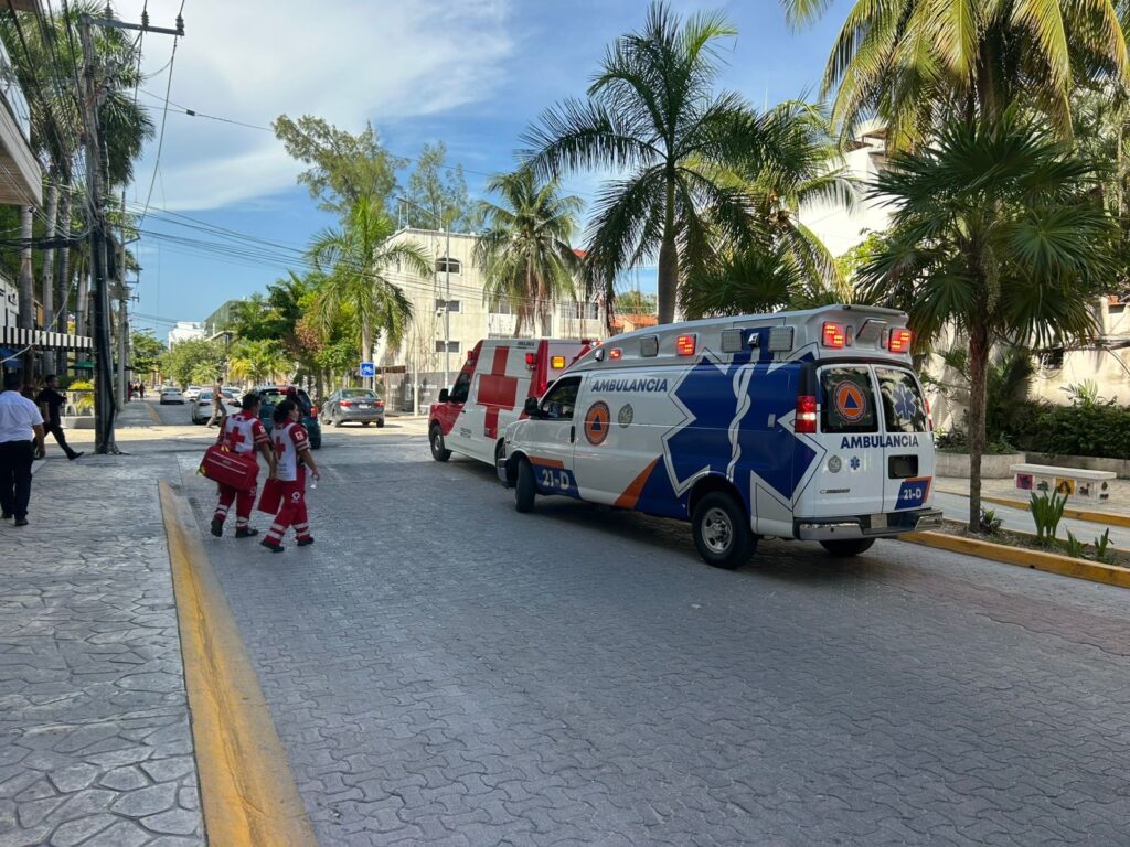 Rescatan a 12 personas atrapadas en un elevador en la zona turística de Playa del Carmen 1 e10bac9c d274 488a b4fe a56ebac42dc5 1