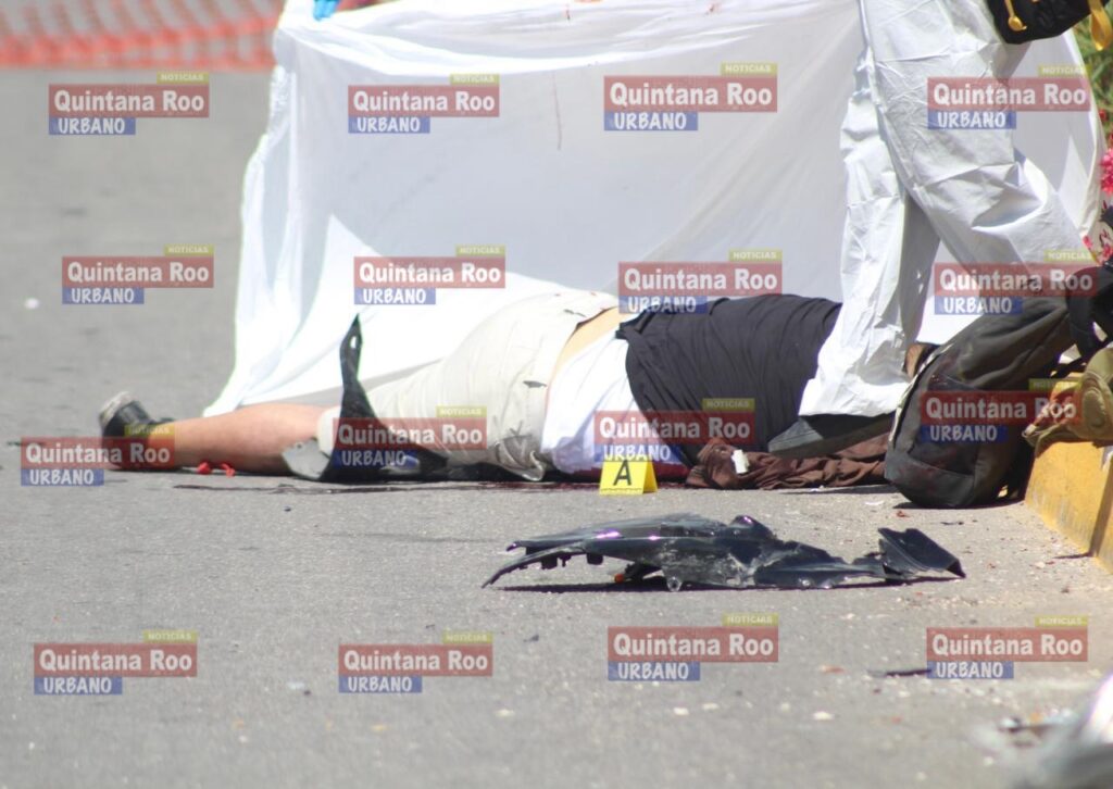 Un motociclista murió esta mañana tras estrellarse contra una maquinaria pesada en el fraccionamiento Privadas Sacbe 1 img 5089 1