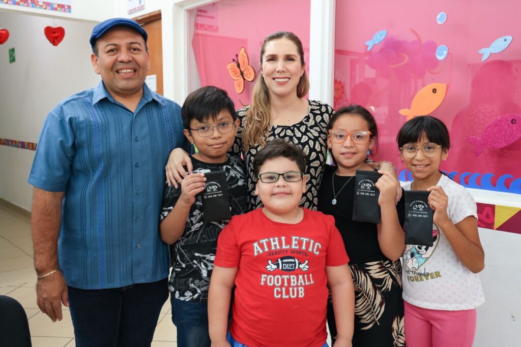 Gobierno de Isla Mujeres que encabeza Atenea Gómez se caracteriza por su cercanía y humanismo 3 703e1645 084a 4bed a06b ad13f26966b0
