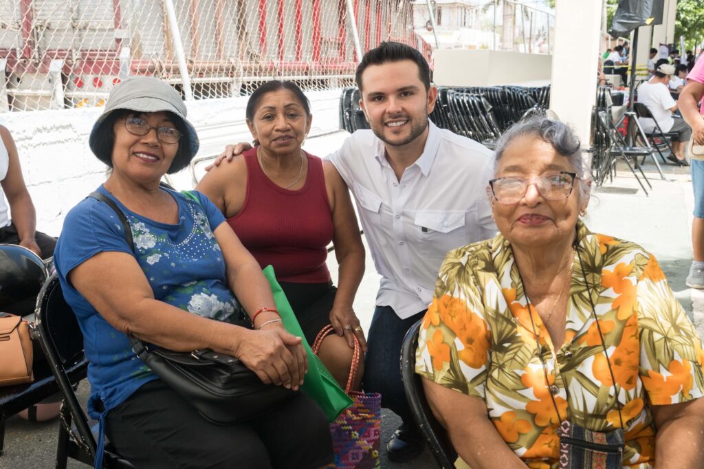 A ras de piso, llevamos bienestar a más de 1,200 familias playenses en la Asamblea Informativa ‘Bienestar para el Pueblo’: Pablo Bustamante 1 8006f1a2 29e3 4d4d 833d 7a801628fccd