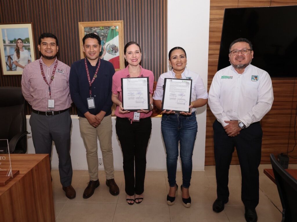 Firma Blanca Merari convenio con la Universidad Vizcaya 4 daee6318 71a6 4e7f b09b 473160cb86a2