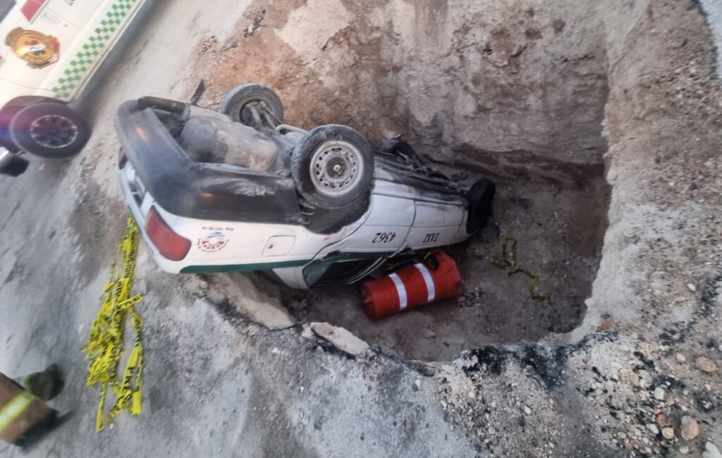 Cae taxi dentro de una zanja en la Región 209 de Cancún 1 dc40318f 36d0 4601 98bd e2c3d991fe34