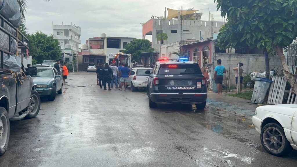 Hombre se clava cuchillo en el abdomen al intentar abrir la puerta de su casa en Playa del Carmen 2 fa1b86b8 460a 4be8 b97a bfa59553a032