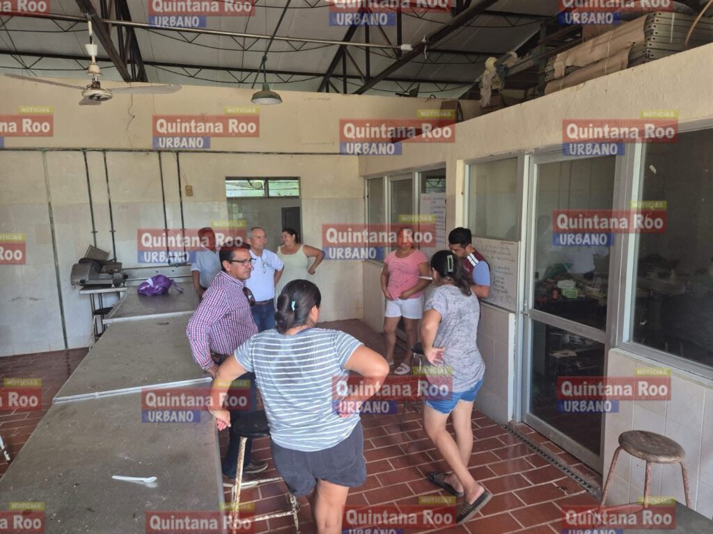 IFEQROO visita secundaria tecnica de Noh-Bec para mejoras en las instalaciones del plantel 3 img 0333