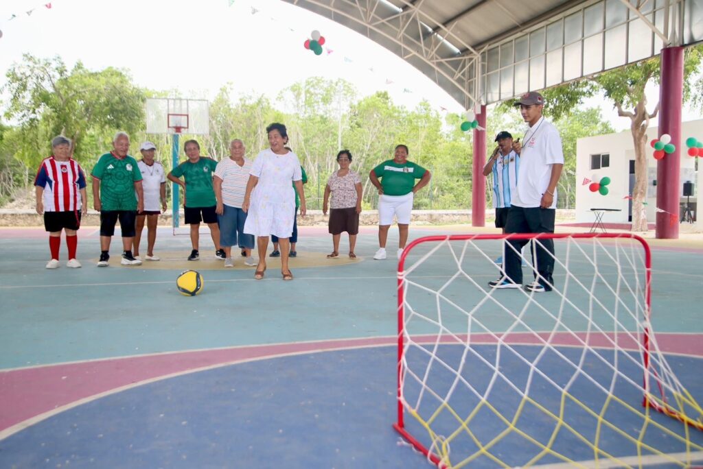 Atenea celebra con una convivencia futbolera a los papitos de la Casa del Adulto Mayor de Ciudad Mujeres 1 6b4f2a94 ffaa 4bde 972d 67010310f3d5