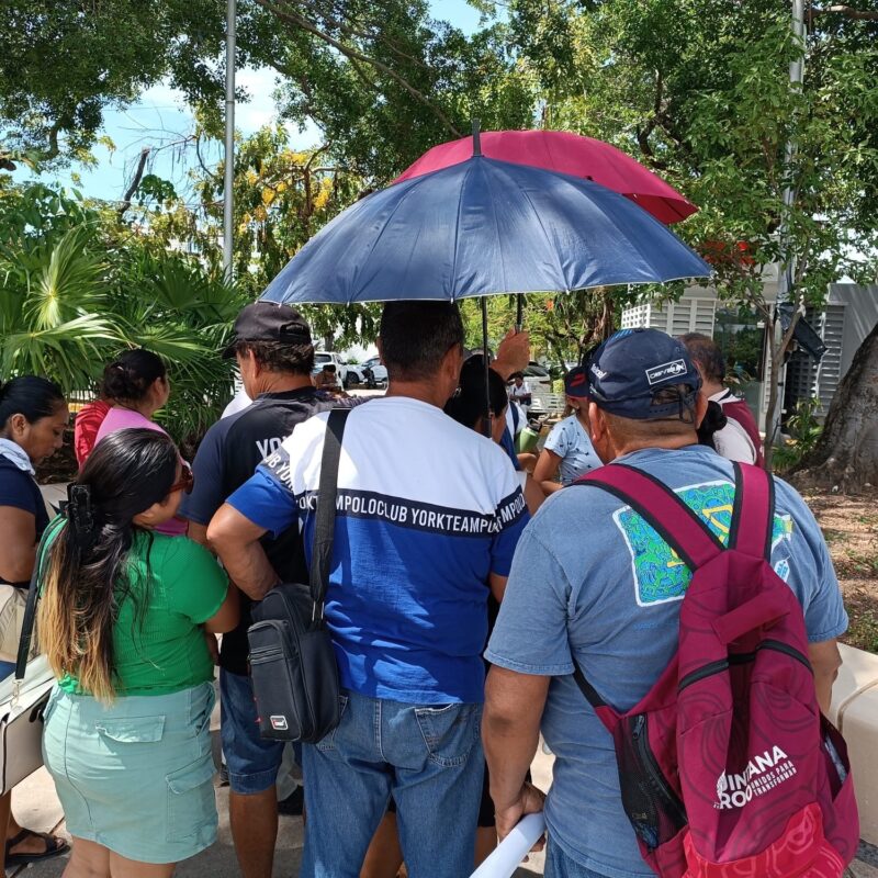 Protestan vecinos de la colonia irregular Bahía Real de Cancún; denuncian casos de extorsión 1 8113d0bf 41c8 4787 9be6 aa21765da775