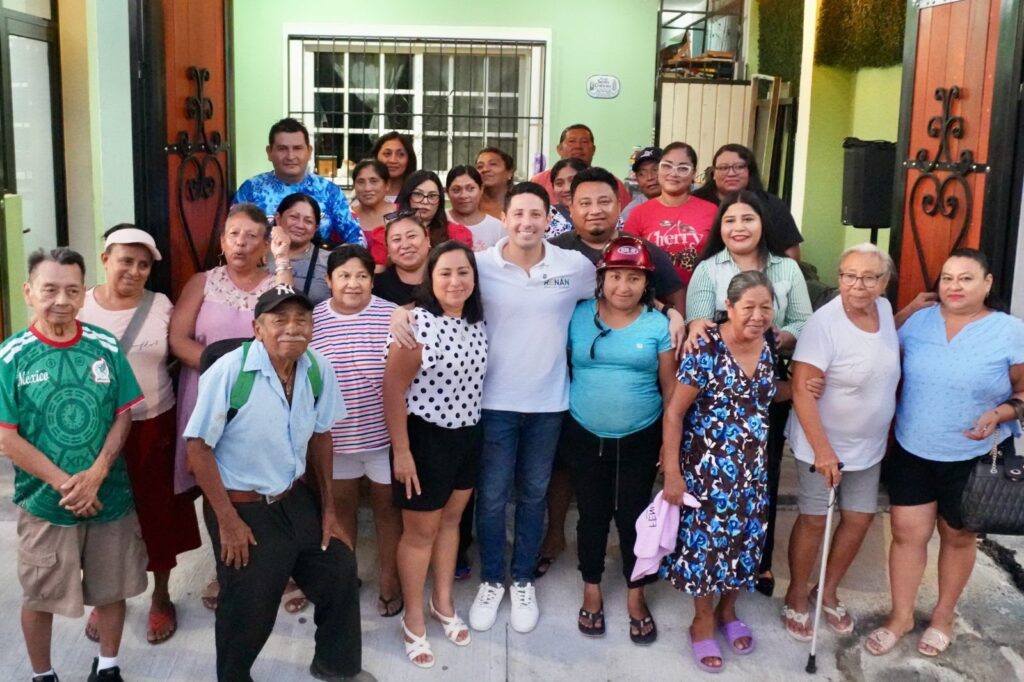 Renán Sánchez Tajonar escucha y atiende a vecinos de Cozumel 1 e46a61fc 92d8 42f6 a015 b14d0dbbd266