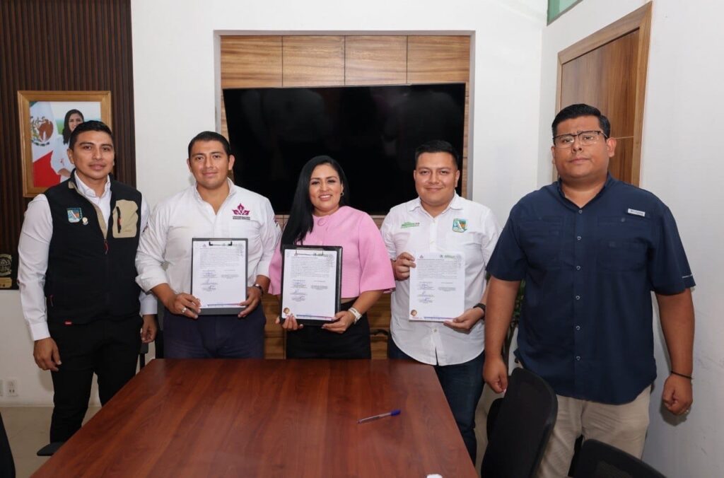 Firma Blanca Merari convenio con la congregación Mariana Trinitaria 1 0f70d683 be76 4ba8 a406 6d3bce8e4e4f