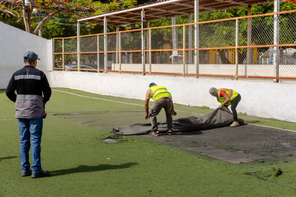 Diego Castañón Trejo rehabilita cancha de futbol rápido del centro para fortalecer el deporte y la convivencia en Tulum 2 2d59342e 5019 4d9f 9039 5b27f8ae6ea8