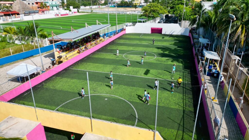 Gobierno de Isla Mujeres celebra con éxito la gran final del Mundialito Isleño Infantil 2026 3 39ebceb6 9005 4488 a05f 13d8705ab942