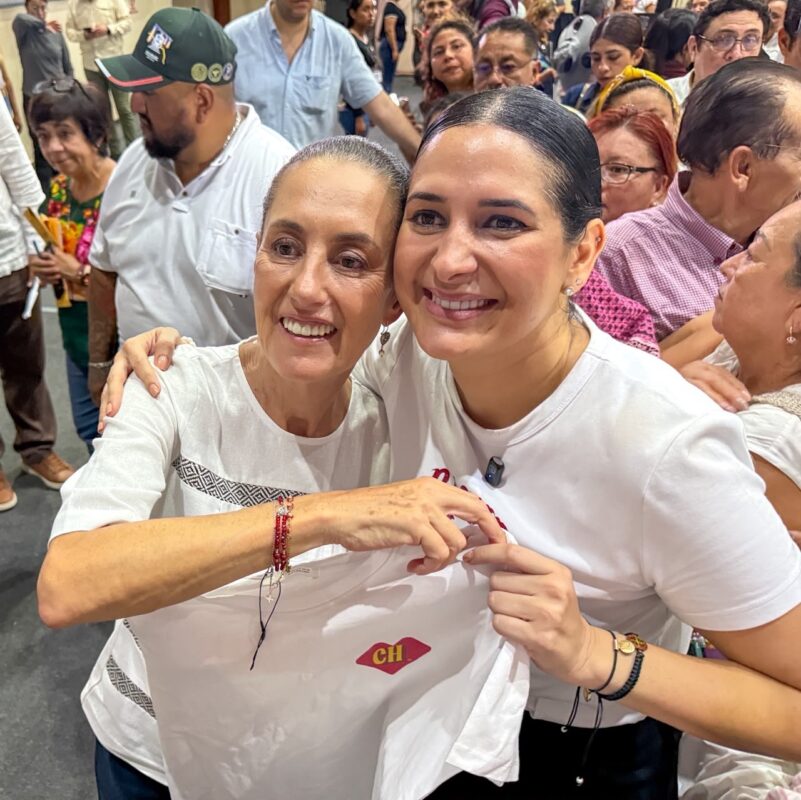 Estefanía Mercado acompaña a Claudia Sheinbaum y Mara Lezama en la entrega histórica de títulos de propiedad para familias de la Colosio 1 64defc70 0f9a 40e6 ab31 6fe36905edb0