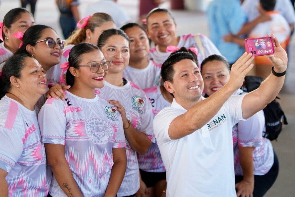 Renán Sánchez Tajonar reconoce la labor del magisterio en el arranque de los Juegos Deportivos, Culturales y Artísticos de los Trabajadores de la Educación 2 7210956a 6834 4f13 a1f3 e8dcad5979c9