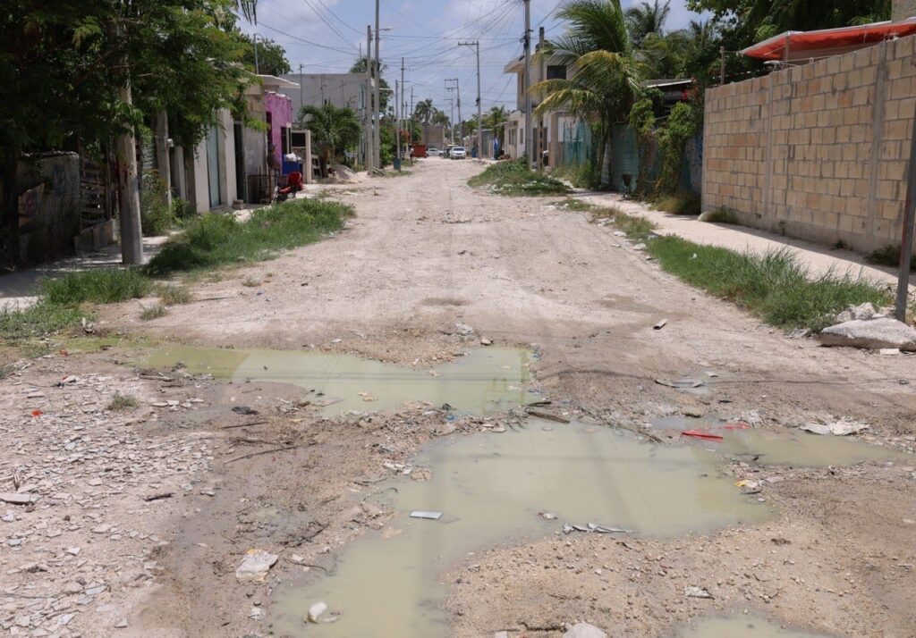 Verifica Blanca Merari preparativos para la construcción de un tramo más de la Calle propela en Puerto Morelos 1 bdb5978a 4c2b 4f76 8ec7 c33afe17e5c4
