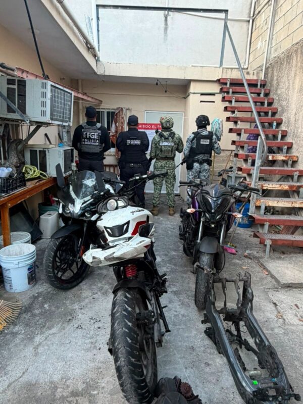 Aseguran autoridades tres motocicletas durante cateo en un taller mecánico en Playa del Carmen 3 c4a969f7 2982 42f5 a823 f89e5ff56c58