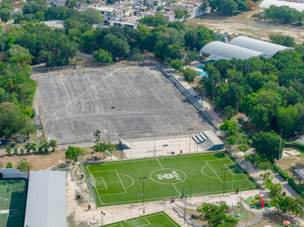 Tulum fortalece su infraestructura deportiva con la rehabilitación de la cancha de futbol 11 1 2787a271 23dc 4835 9ed1 a047df3d8b2c