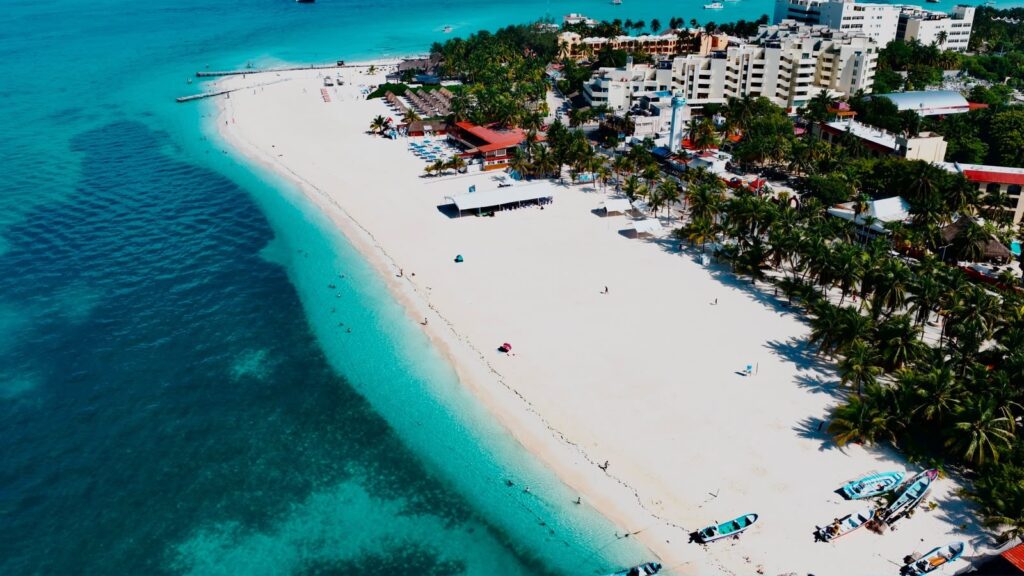 Playas de Isla Mujeres se mantienen limpias, ordenadas y libres de sargazo durante el verano 3 2b9b6a36 75ec 4c6b 81d7 9e73d3ac023c