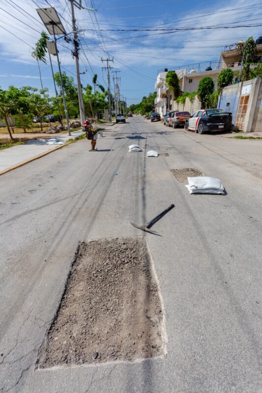 Atienden reportes ciudadanos con bacheo y limpieza en Colonias de Tulum 2 71ED283F 15F4 4944 9F5A E3BA761CE969