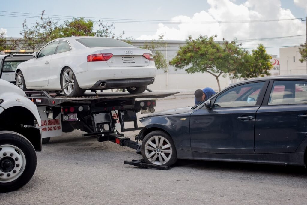Pablo Gutiérrez encabeza operativo para retirar vehículos abandonados de la avenida Chichén Itzá 3 9b9c9910 1413 4ea9 bfce 18e7f6ac9995