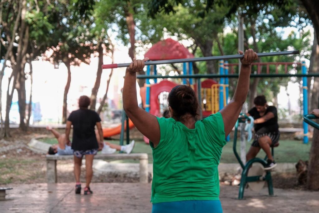 Anuncia Mara Lezama transformación del parque de la Supermanzana 259 en Villas Otoch Paraíso 1 ADAA87B7 8677 4A34 AA75 12F7548C18D6