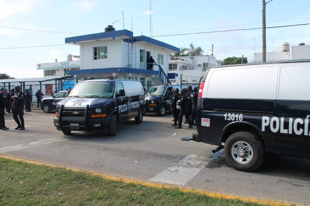 Realizan revisión sorpresa al interior del Cereso de Chetumal 1 CCCBA827 2E1C 4AEE 846C 8DF018889BA8