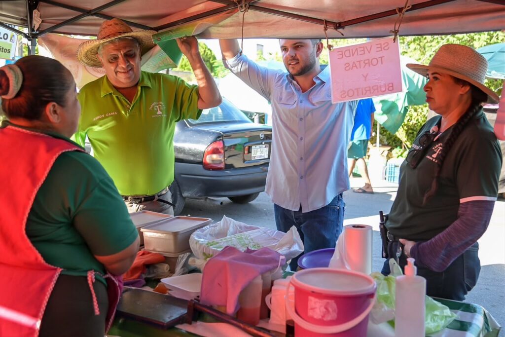 Siempre en territorio y cerca de la gente, Pablo Bustamante respalda la economía local en Cancún 1 E15B8B90 C7BF 42A5 A70D 718D79A21BC9