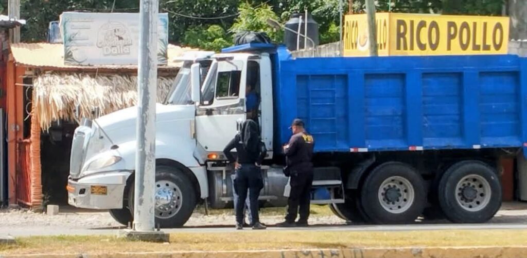 Revientan Bacalar: FGE despliega fuerte operativo tras homicidio de pareja de Felipe Carrillo Puerto 1 img 8335