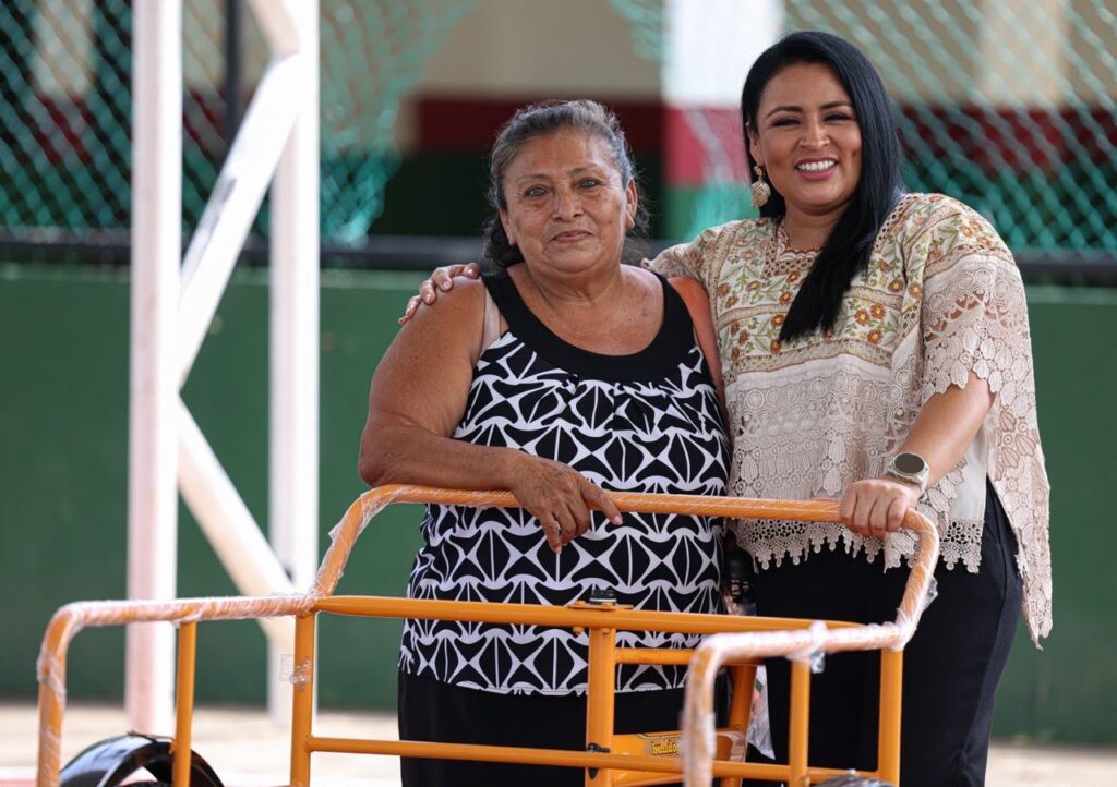 Fortalece Blanca Merari el bienestar y la justicia social en Puerto Morelos 1 35fda08f faf7 4eb0 b7da c7aa4b2fa221