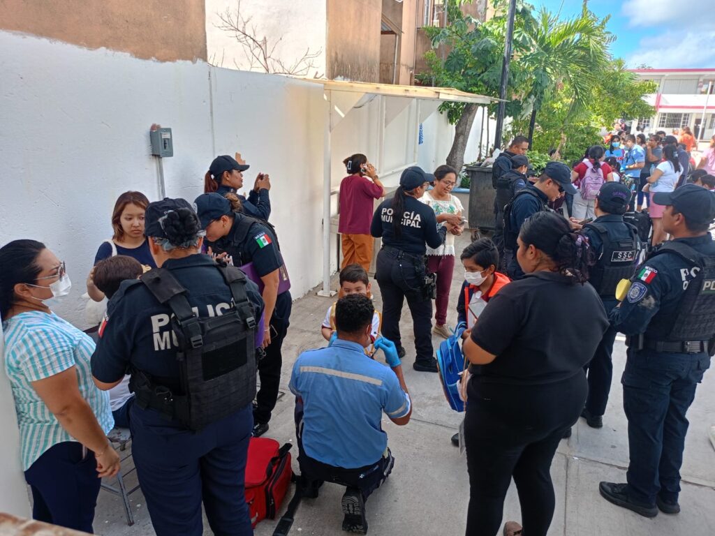 Desalojan primaria en Playa del Carmen por una fuga de gas; hospitalizan al menos a un estudiante 2 5E78D411 5094 41DA B7D0 B6F9113771D0