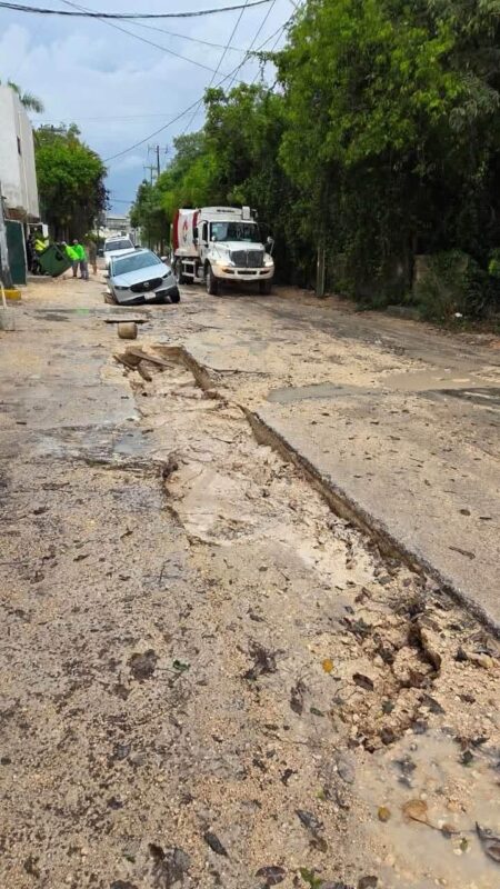 Fuertes lluvias ocasionan inundaciones en distintas partes de la ciudad de Cancún 2 029AFC8F 88BA 461C A195 AA09F765DB79