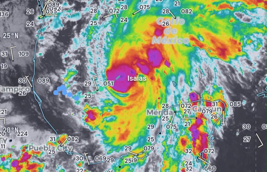 La tormenta tropical Isaías se intensifica rápidamente y amenaza con convertirse en huracán este jueves 1 5db57338 4c73 45ff a643 ab4ffc2c3c0d