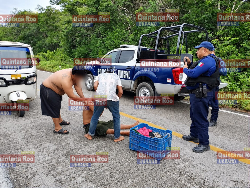 Lo confundieron con un atropellado: borrachito se queda dormido en plena carretera federal, cerca del entronque a San José II 1 IMG 2926